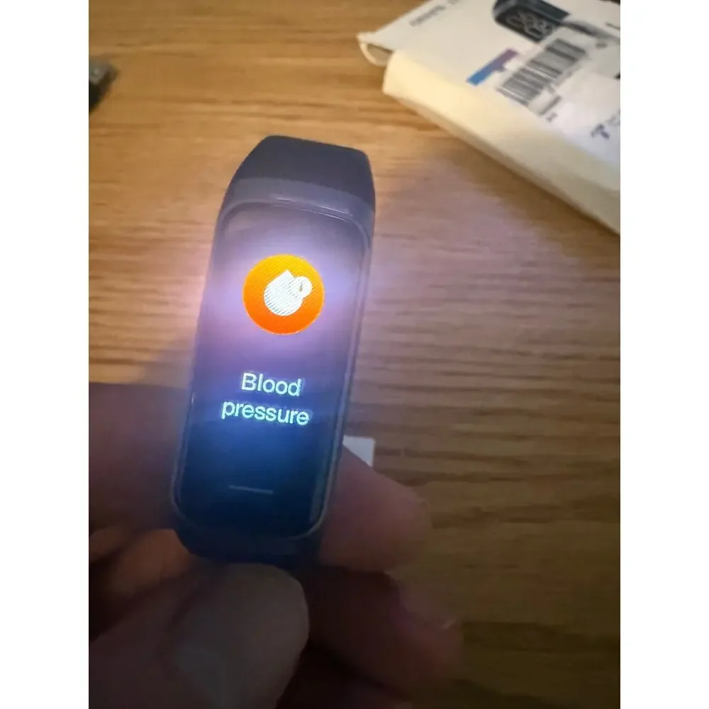 ZKSSGY Fitness Tracker Heart Rate SpO2 Sleep 20+ Sports Modes Black Tested